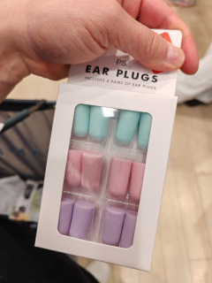 špunty do uší, bal